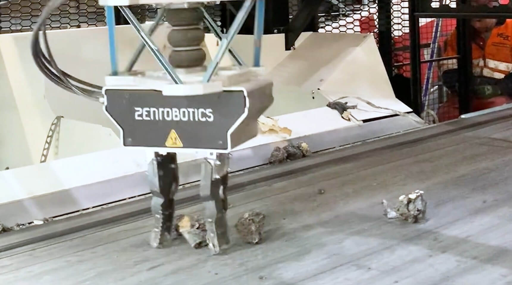 Effiziente Abfallsortierung bei ZAV Recycling AG