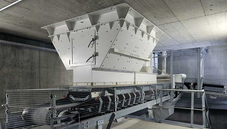 csm Frei Foerdertechnik Aarekies Aarau Olten AG Neubau Kieswerk Buchs Auslaufschurre Vertikal Prallbrecher Foerderanlage 1188c3296e